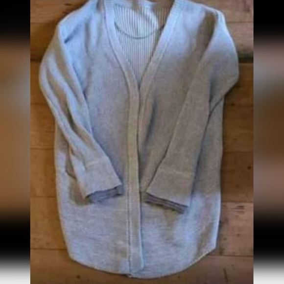 Lululemon Vestigan Cardigan Sweater - Picture 3 of 3